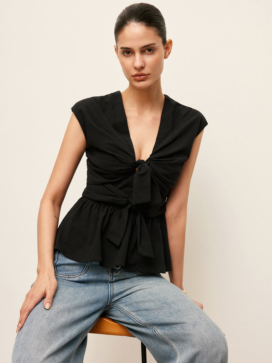 Peplum-Oberteil mit Bindeband vorne