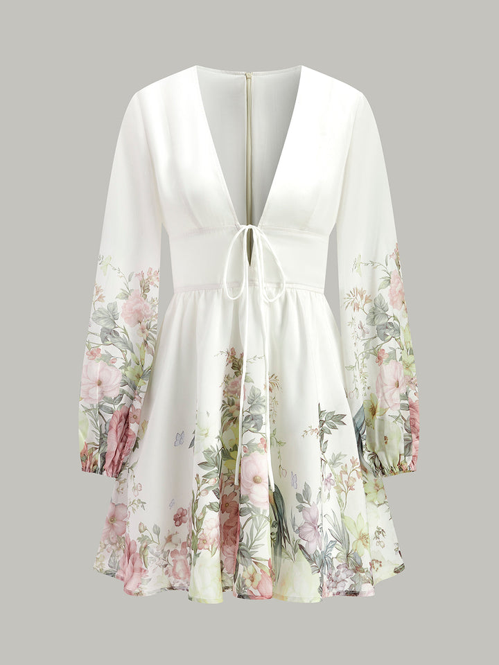 Florales Kleid mit Bindegürtel