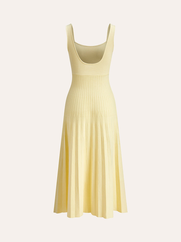 Strickkleid mit quadratischem Ausschnitt