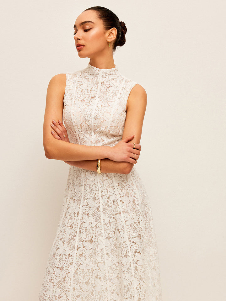 Halbtransparente Spitzenkleid