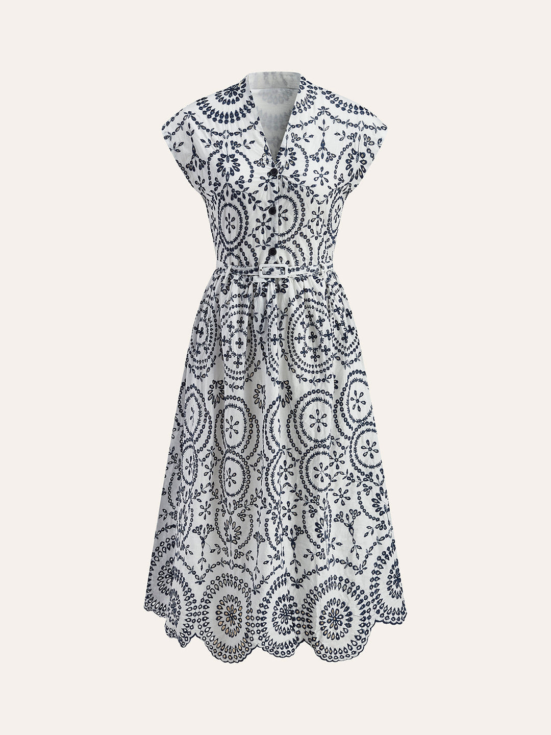 Besticktes Kleid mit V-Ausschnitt und Gürtel