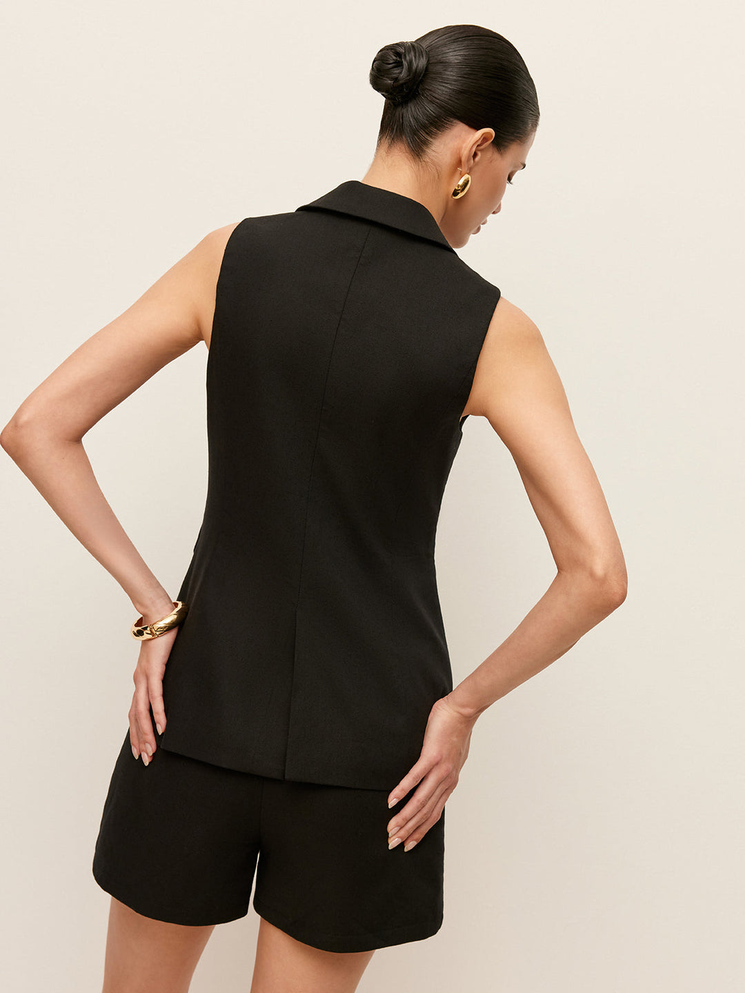 Weste aus Baumwolle und Leinen mit Knopfdetails und Taschen