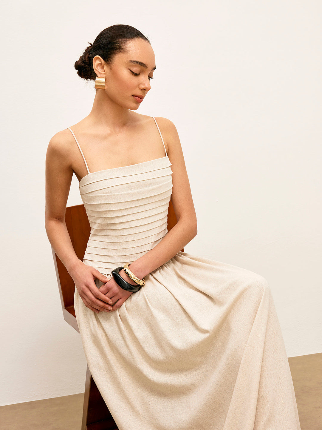 Gerafftes Cami-Kleid mit Bindeband im Rücken