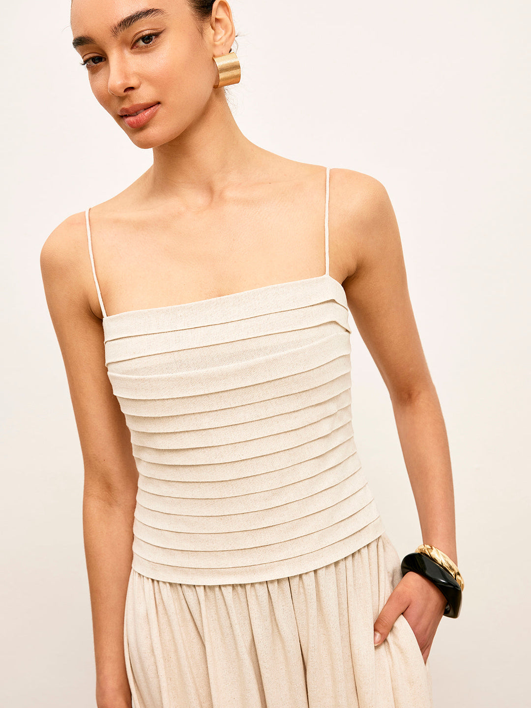 Gerafftes Cami-Kleid mit Bindeband im Rücken