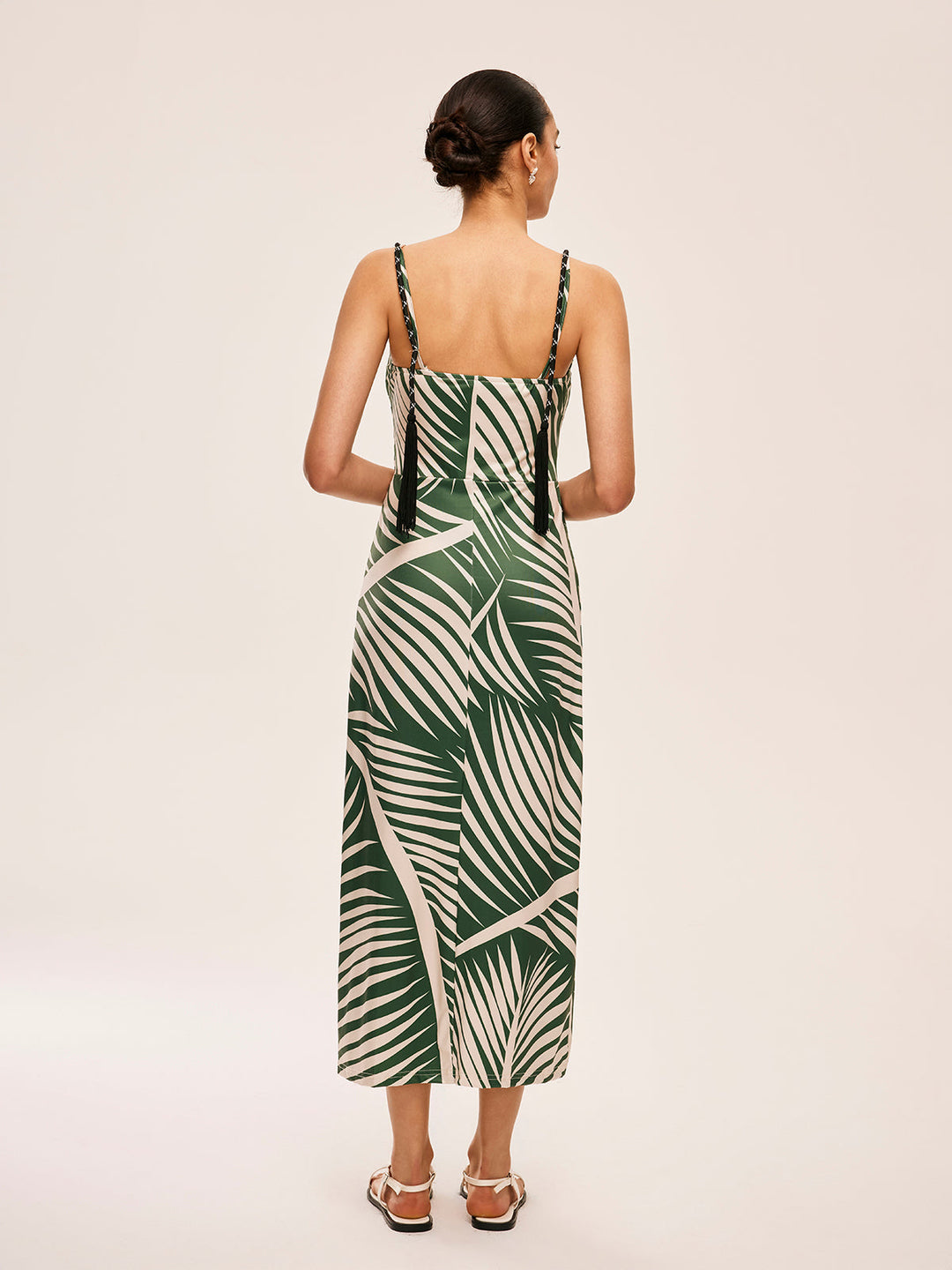 Cami-Kleid mit Quastendetails und Schlitz