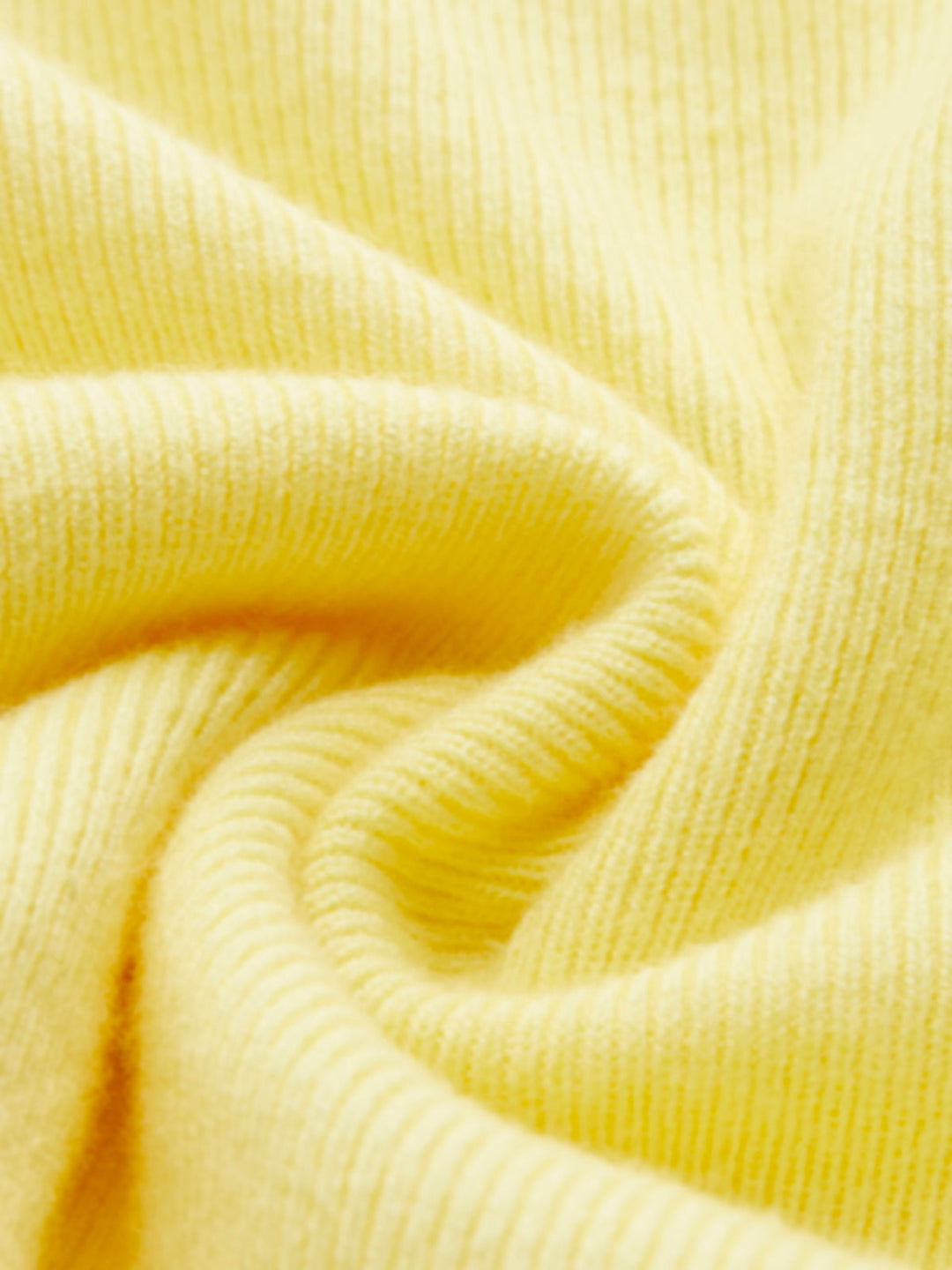 Ärmelloses Strickkleid mit Taschen