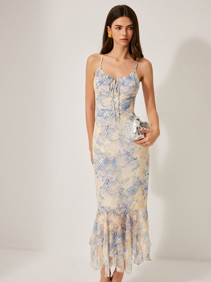 Chiffon Kleid mit Schleifenfront und ausgestelltem Saum