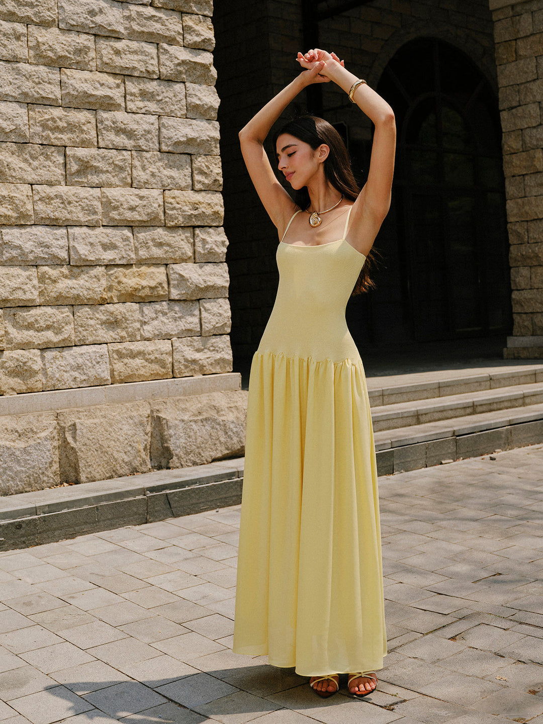 Plissierter Saum Cami Strickkleid