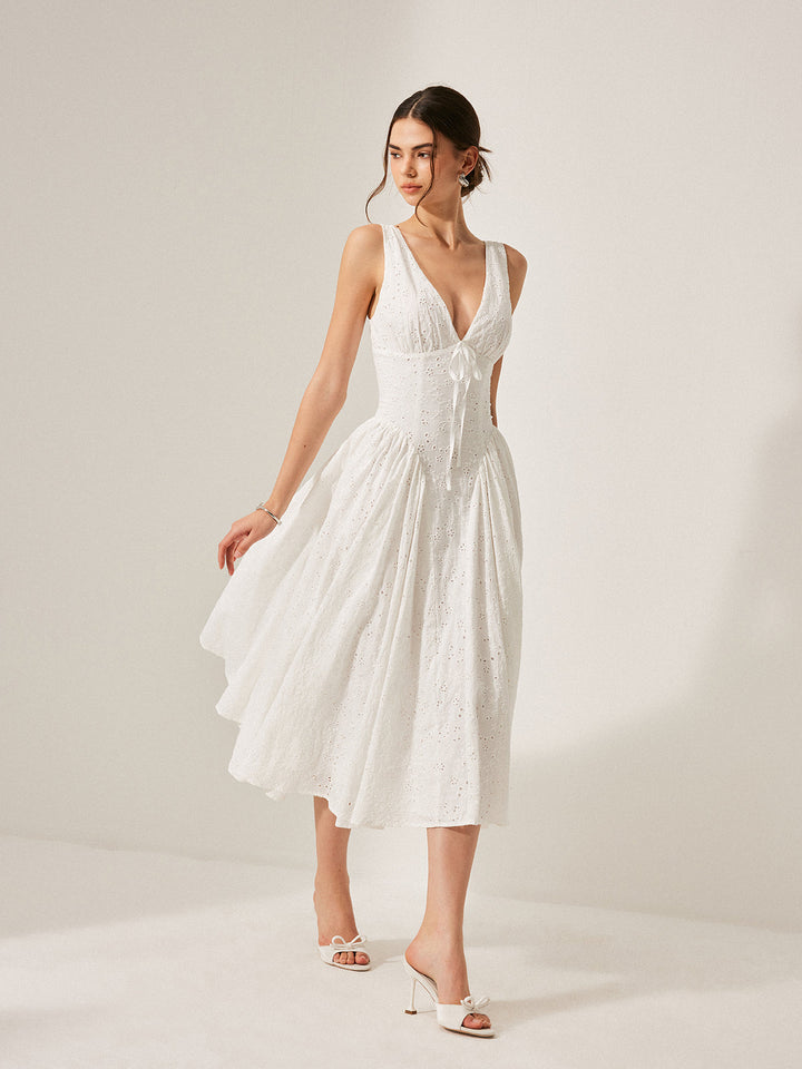 Baumwoll-Spitzenkleid mit Schnürung am Rücken