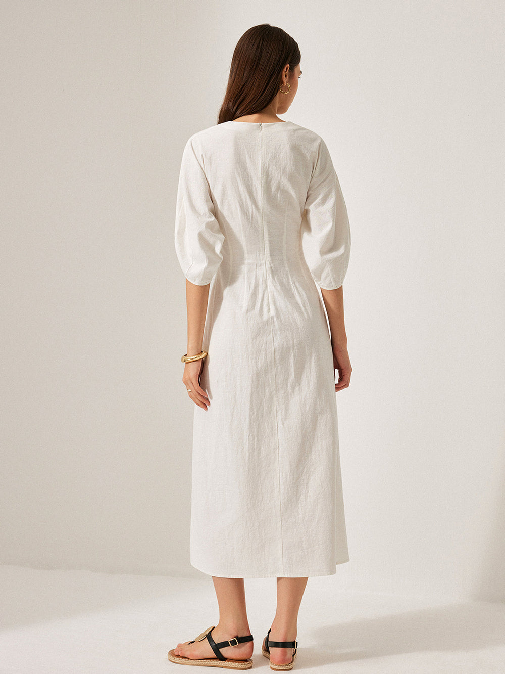 Kleid mit Puffärmeln aus Baumwolle und Leinen ohne Gürtel