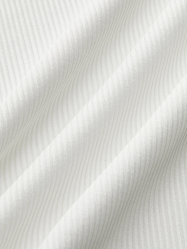 Rippstrick-Oberteil mit Metalldetail