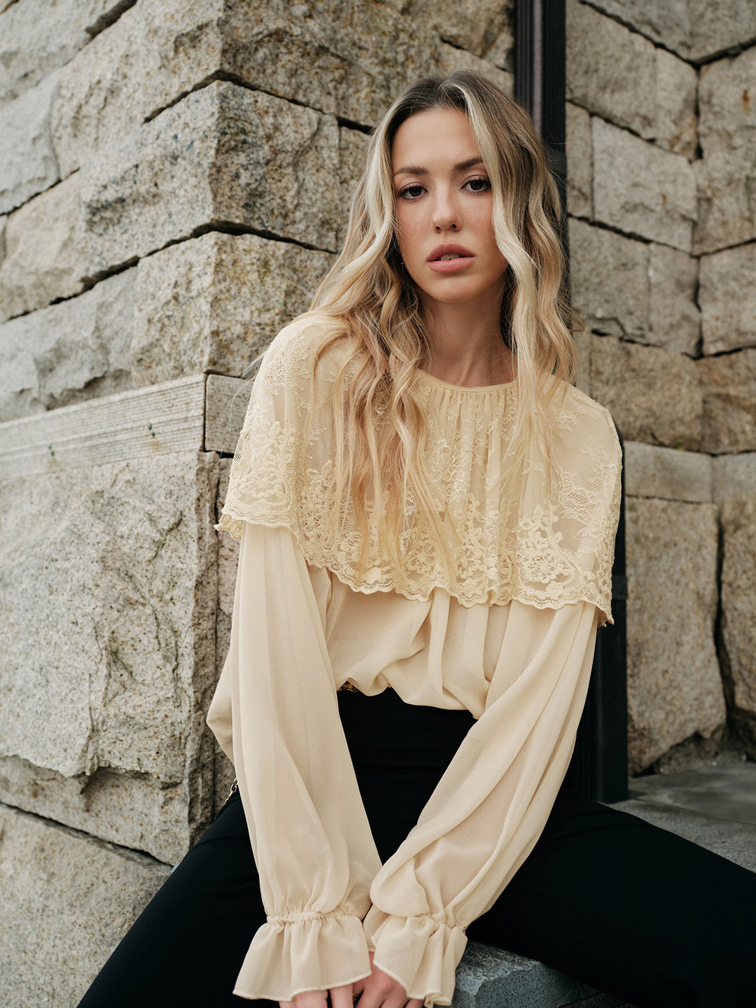Halbdurchsichtiges Spitzen-Chiffon-Bluse