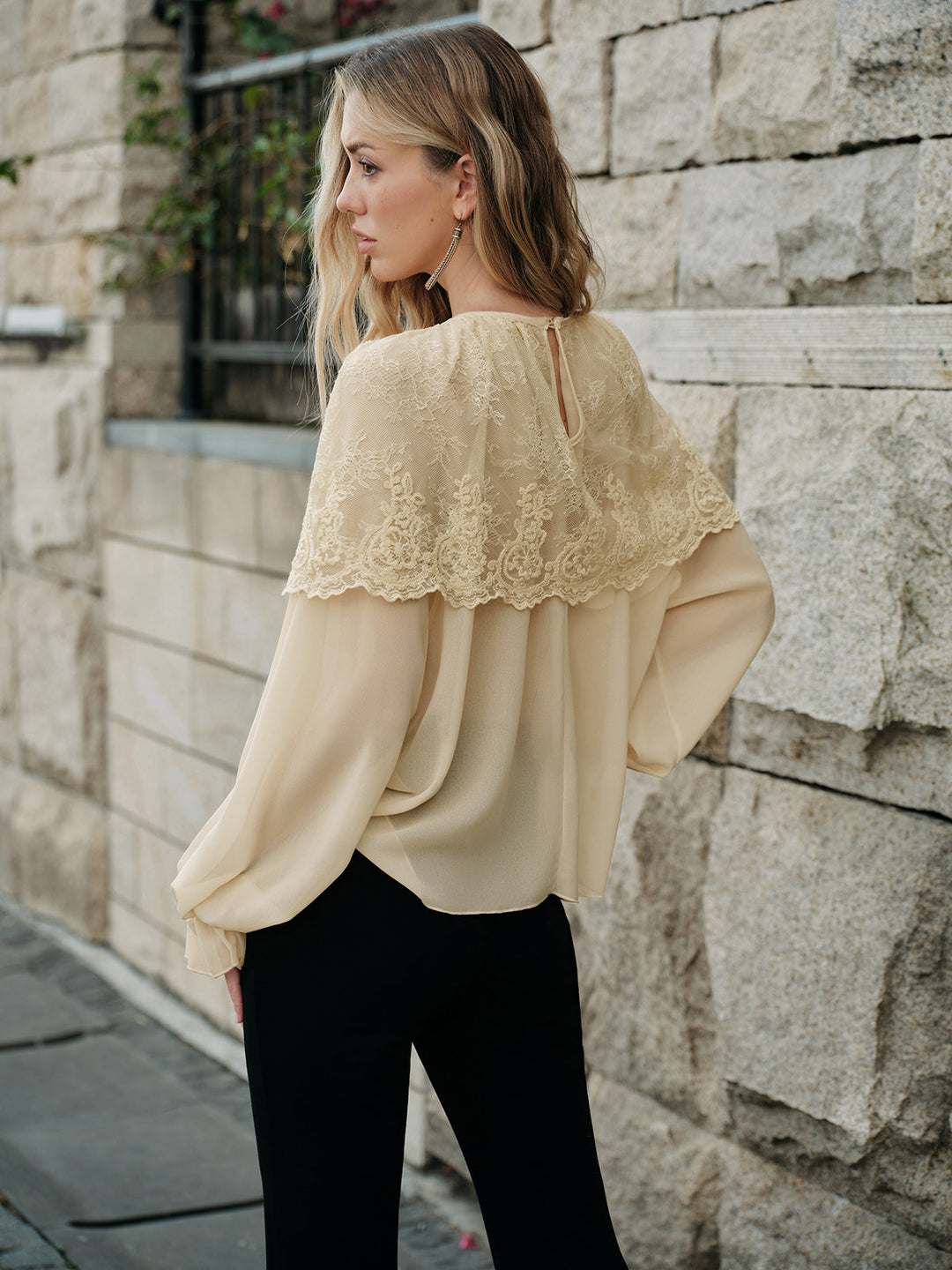 Halbdurchsichtiges Spitzen-Chiffon-Bluse