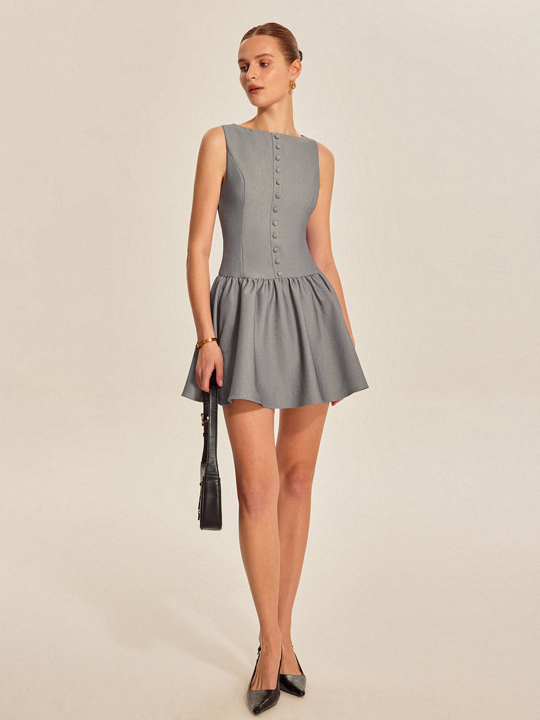Button-Front-Kleid mit Falten und ohne Ärmel
