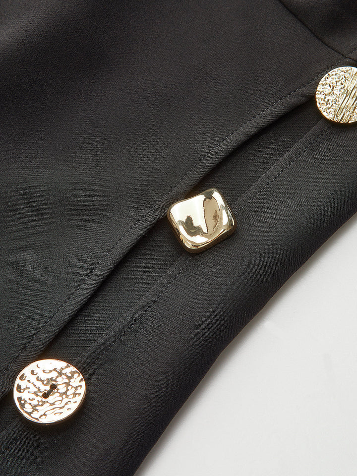 T-Shirt mit ausgeschnittenen seitlichen Metalldetails und Reißverschluss