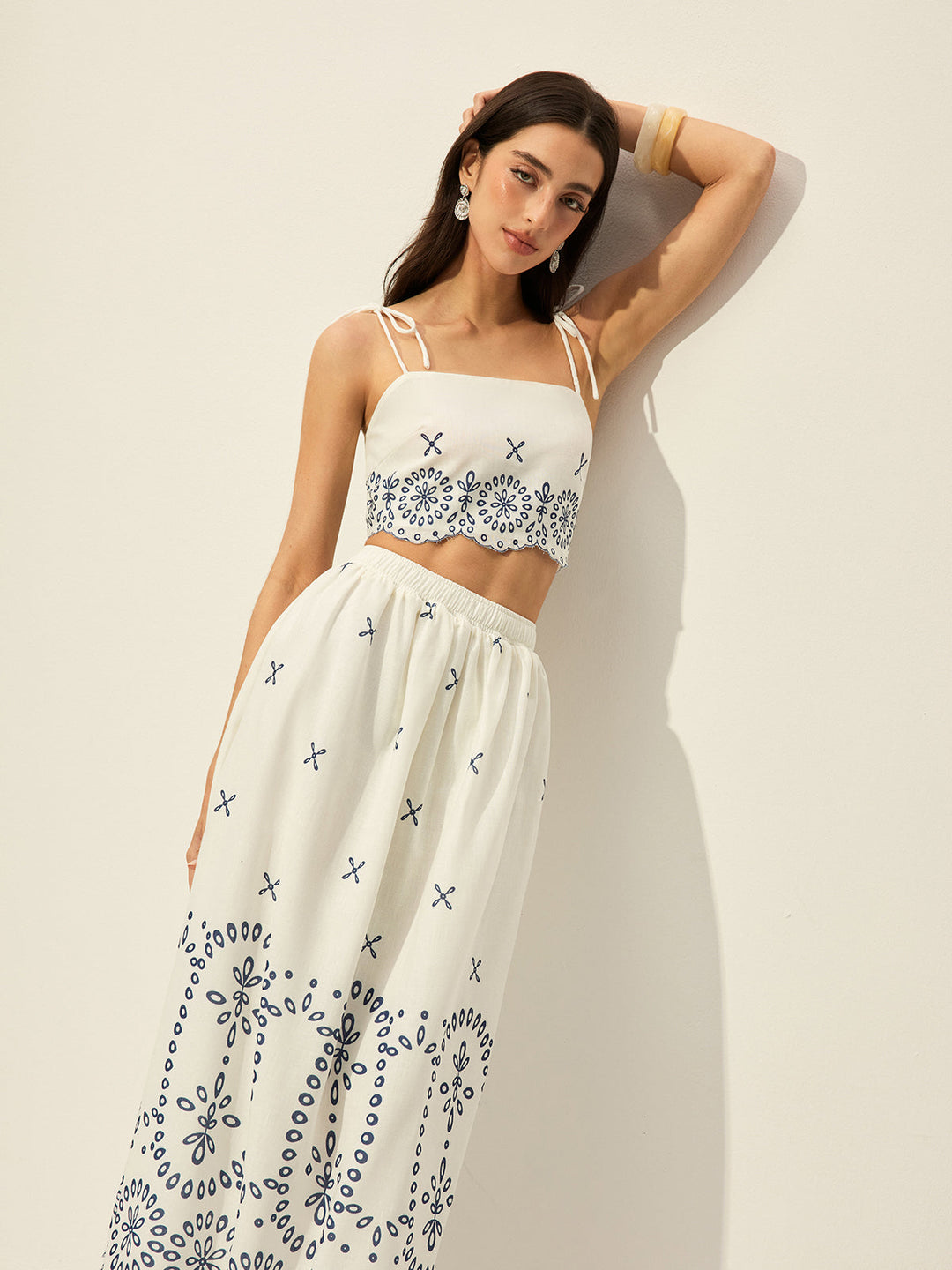 Besticktes Crop-Top mit Rock-Set