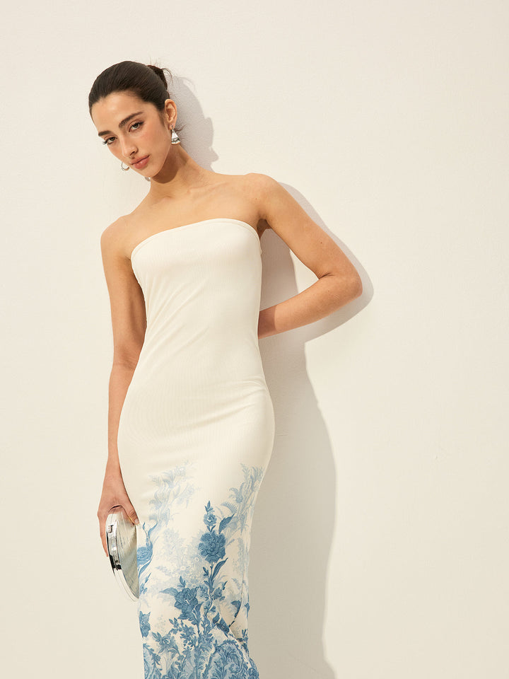 Rückenfreies Mesh-Kleid mit geblümtem Saum