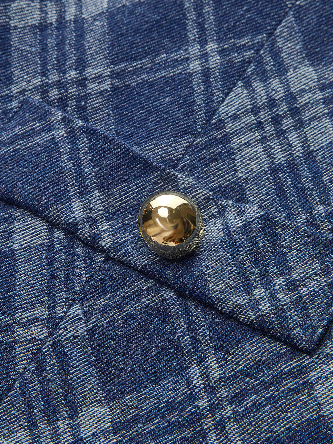 Denim Kleid mit Rundhalsausschnitt, Zierknöpfen und Taschen