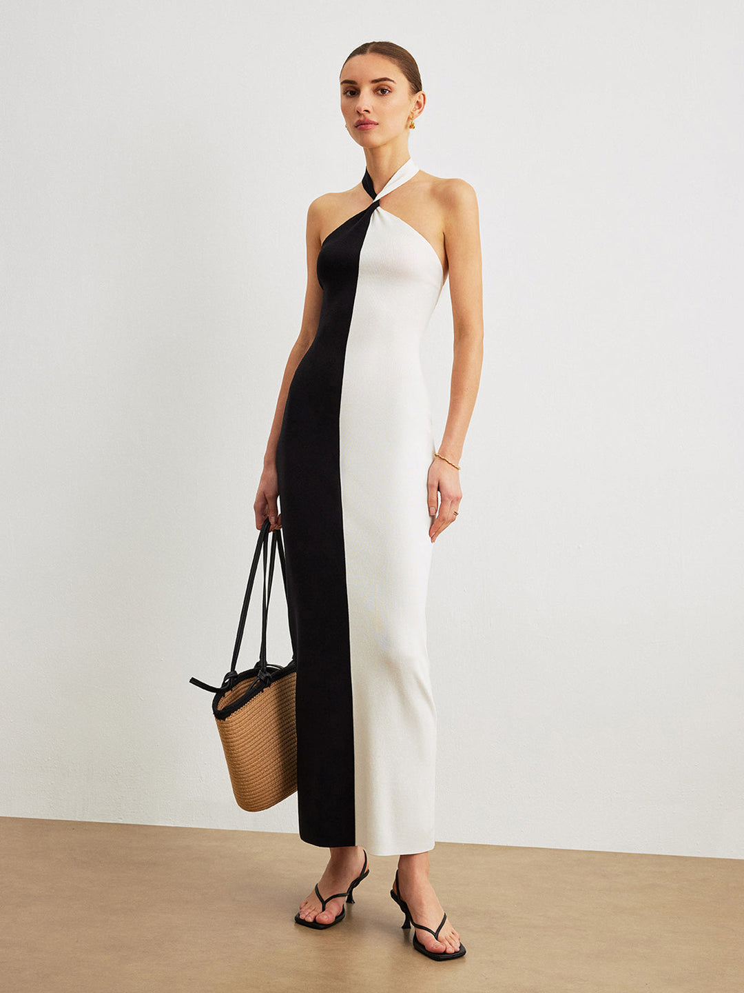 Farbblock-Halfter-Kleid mit geknotetem rückenfreiem langen Rock