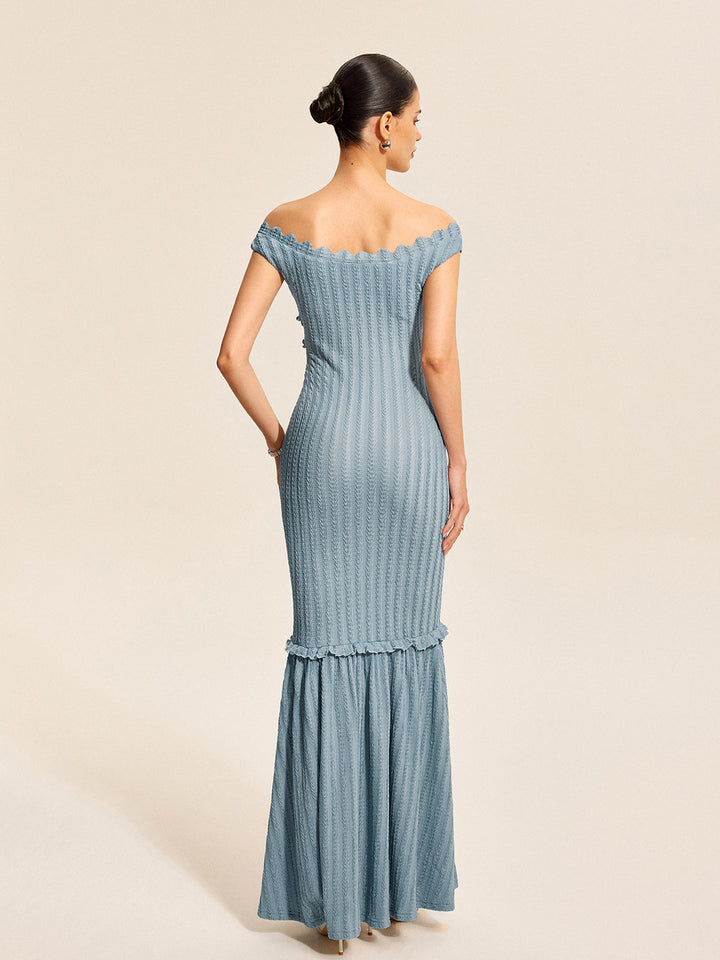 Kleid mit Rüschen-Detail und schulterfreiem Ausschnitt