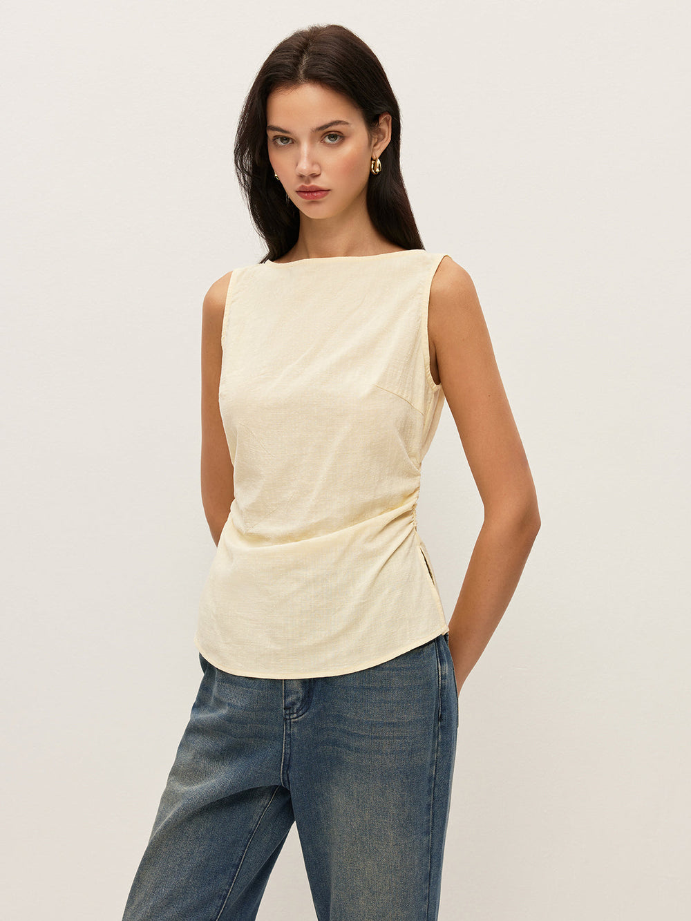 Baumwoll-Bluse mit Carmen-Ausschnitt, geraffter Taille und ärmellosem Design