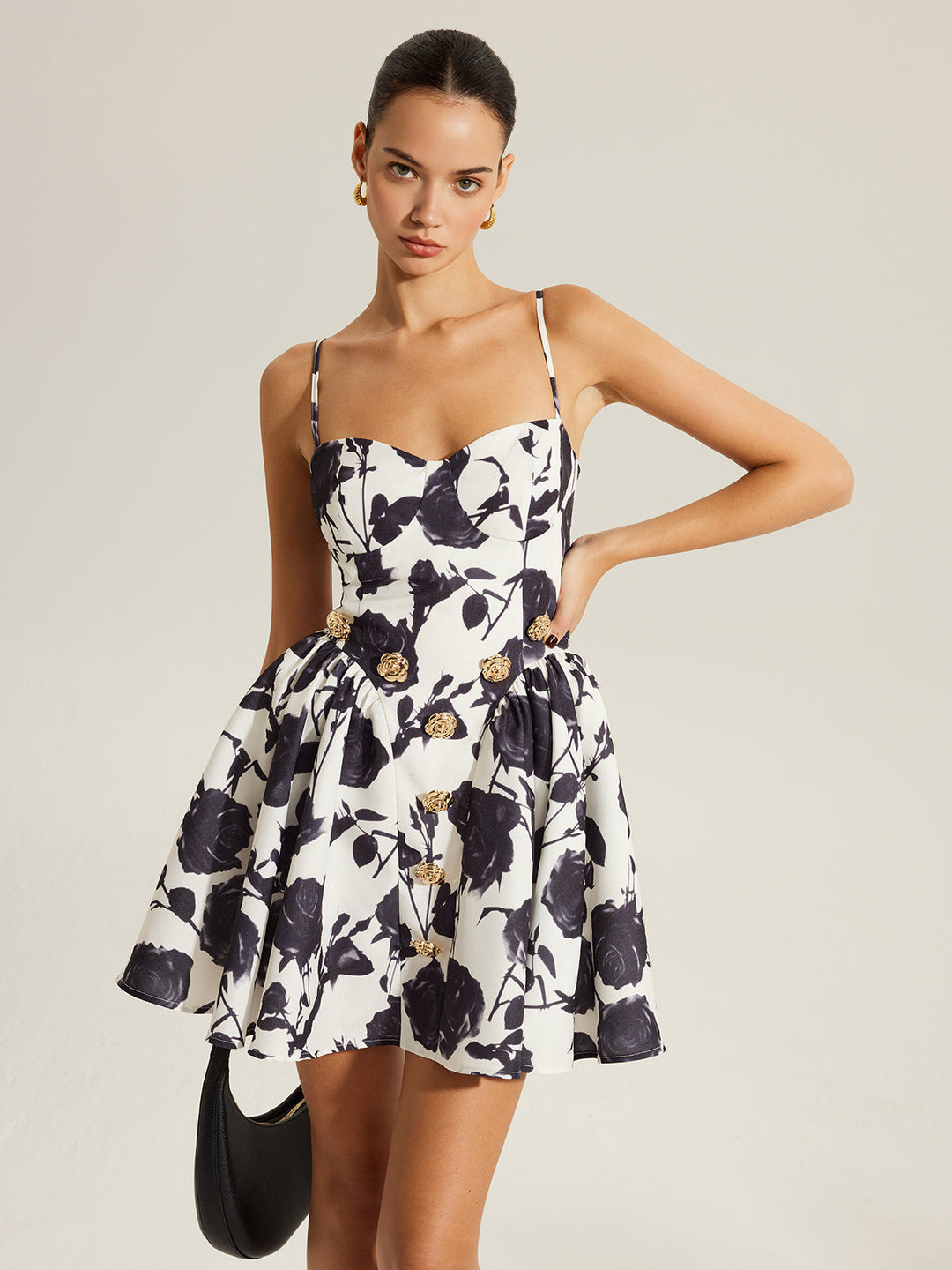 Kleid mit Blumenmuster und Metalldetail mit Reißverschluss und Spaghettiträgern