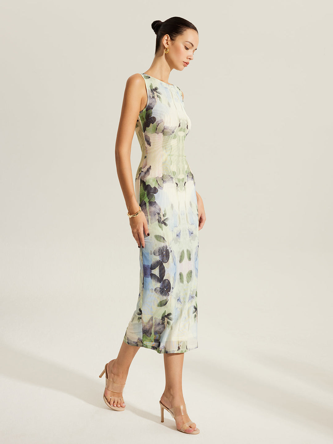 Blumenkleid Aus Mesh Ohne Ärmel Mit Blumenmuster
