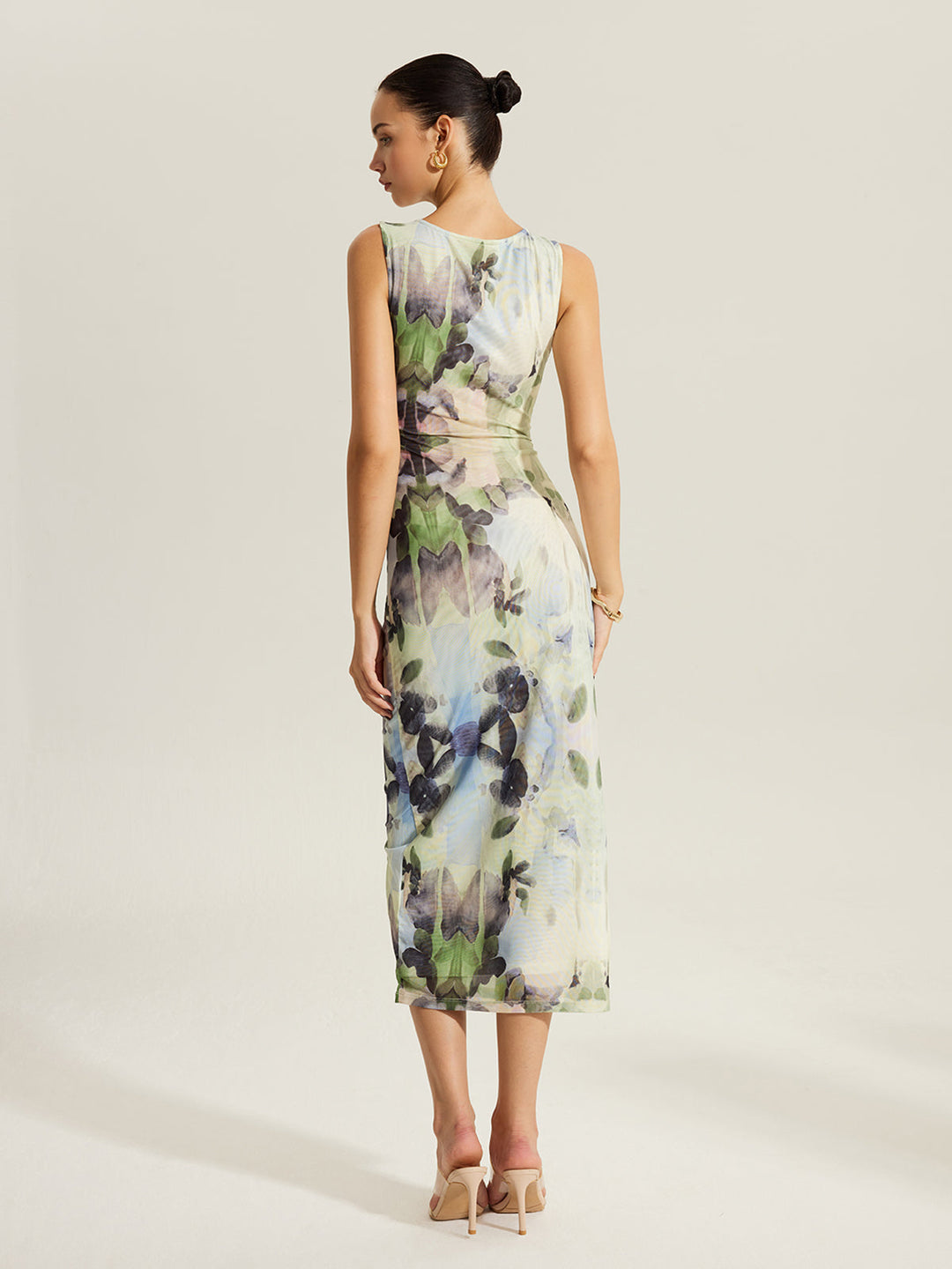 Blumenkleid Aus Mesh Ohne Ärmel Mit Blumenmuster