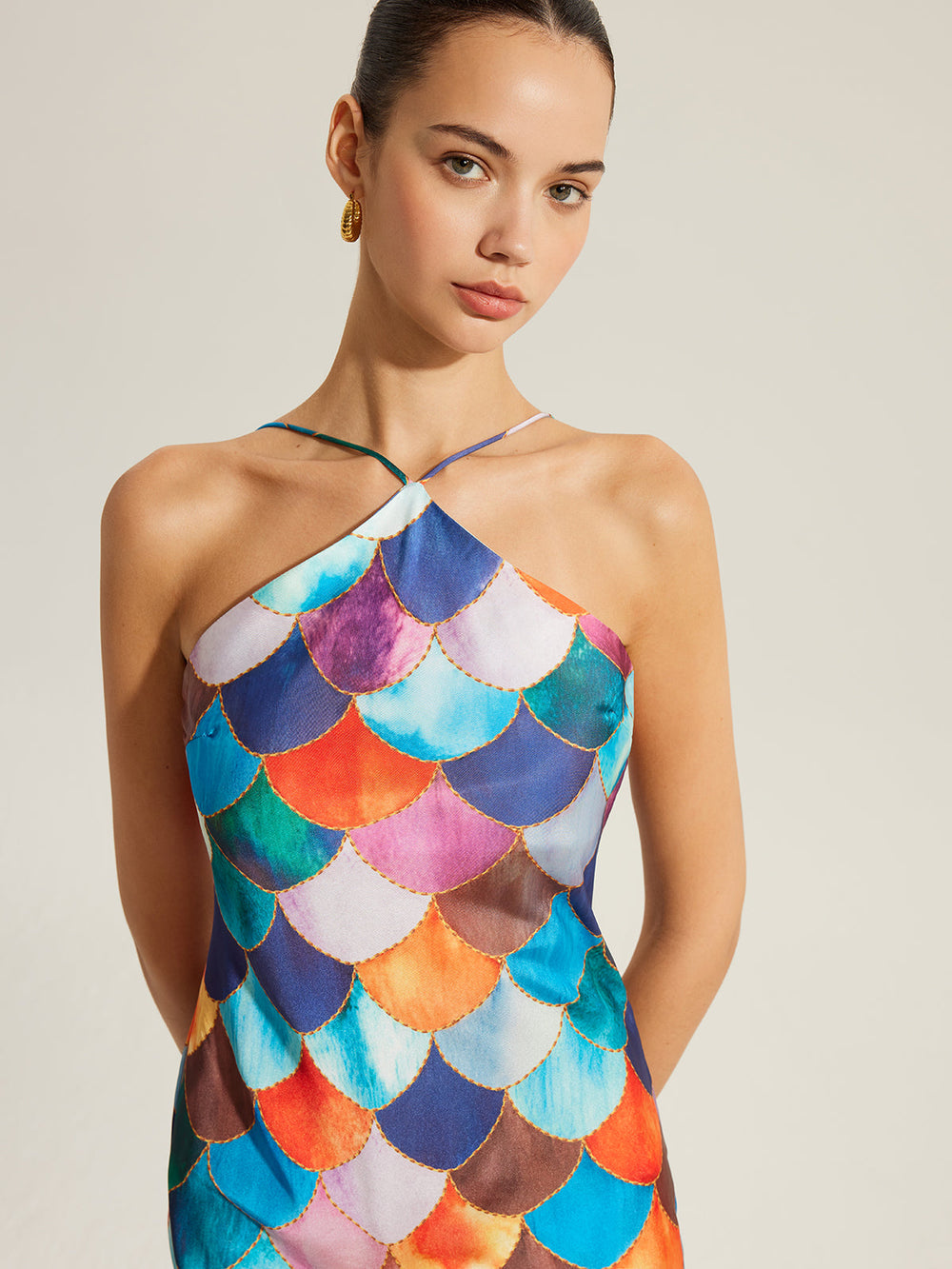 Buntes Schuppenmuster Neckholder-Kleid