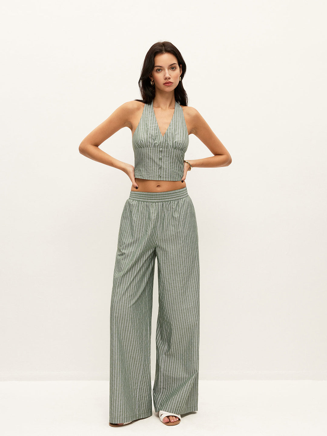 Gestreiftes Neckholder-Oberteil mit Knopfdetail und Hose Set