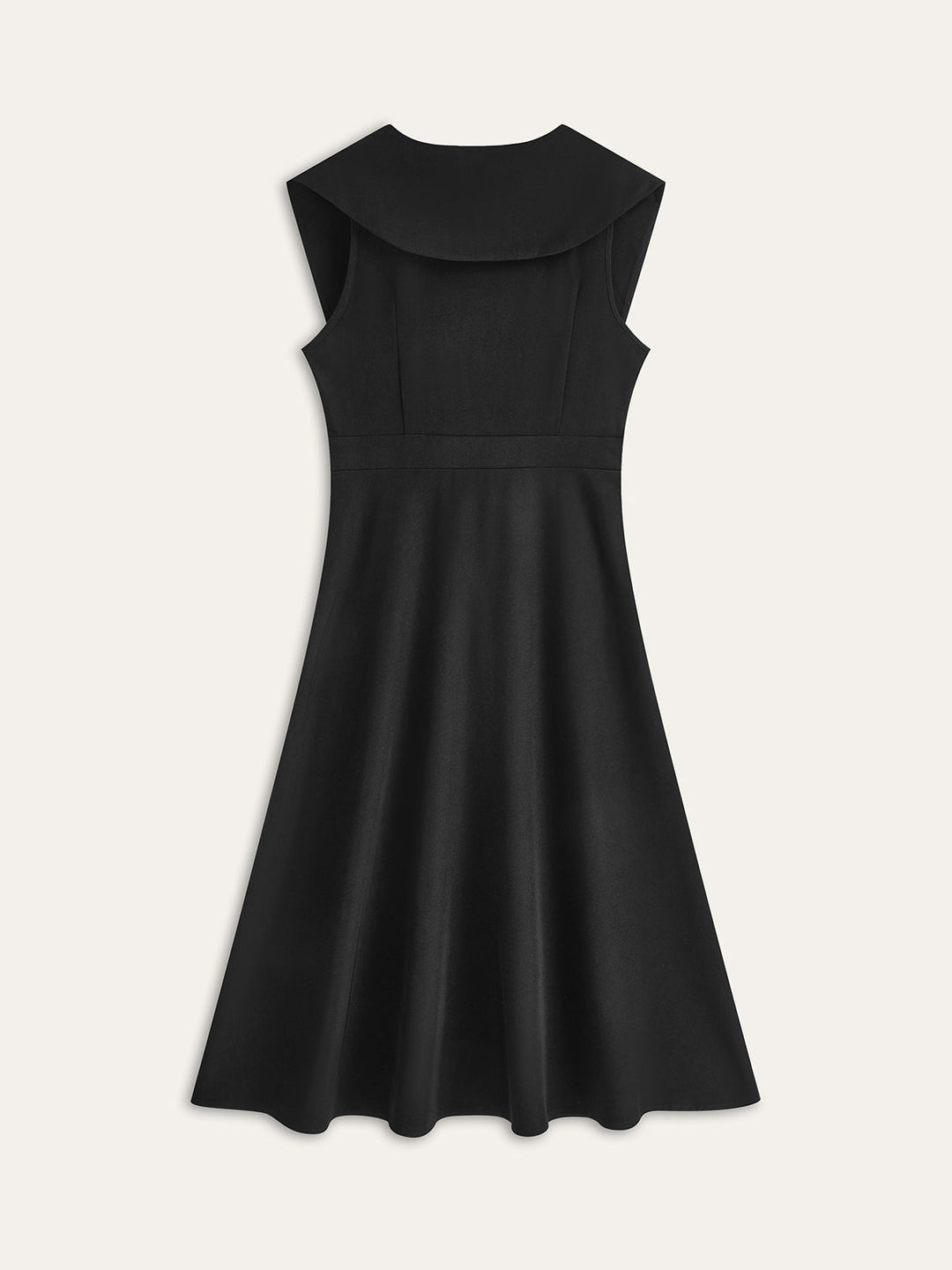 Kleid mit breitem Kragen und Faltenknopfleiste