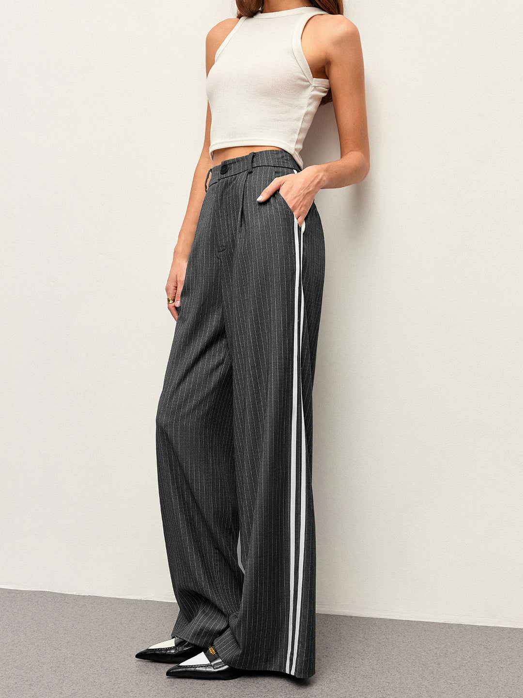 Mid-Waist Gestreifte Hose mit Einsätzen