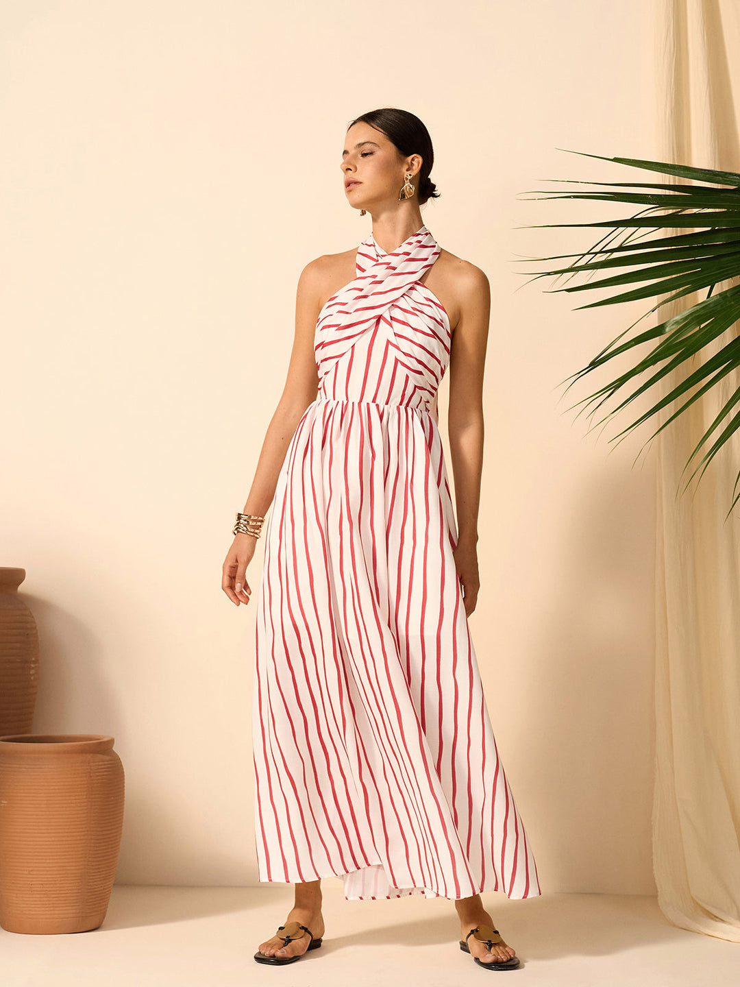 Gestreiftes Wickel-Neckholder-Kleid