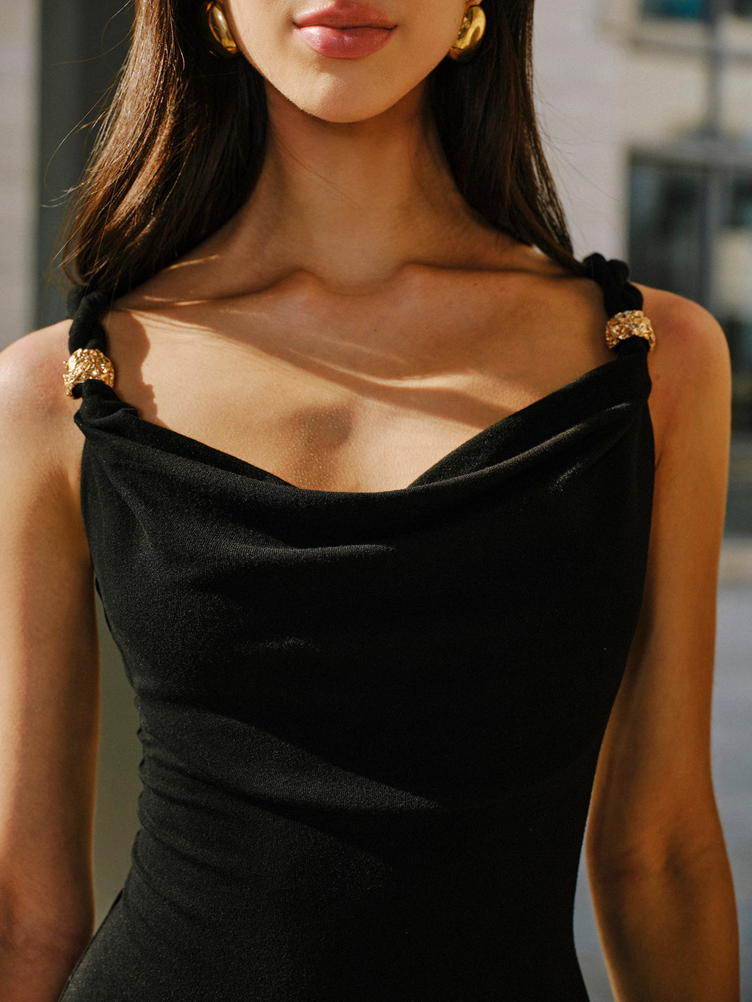 Panel-Wickelkleid aus Leinen und Baumwolle mit Kragen und Neckdetail, ärmellos