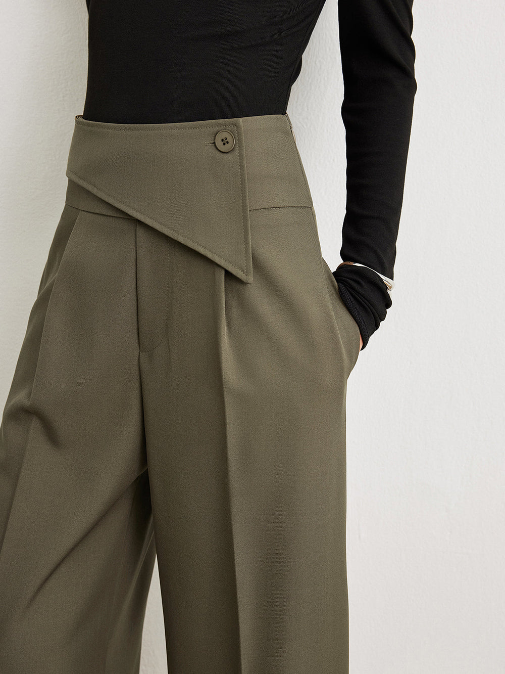 Mid-Waist Asymmetrische Hose