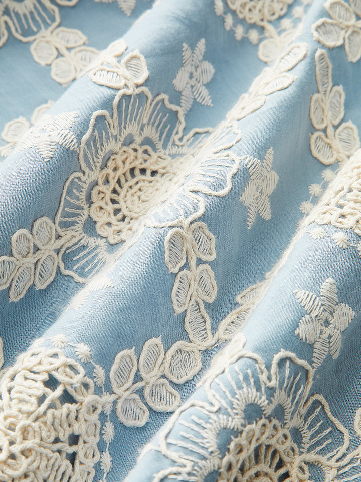Ärmelloses Kleid aus bestickter Baumwolle