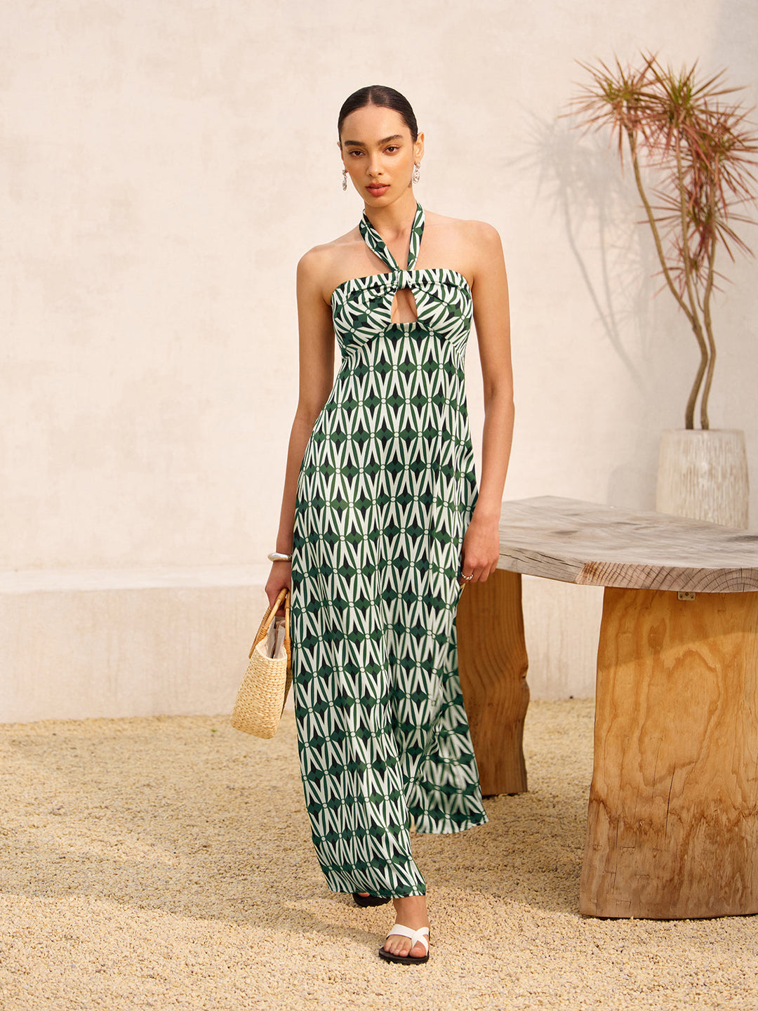 Halter-Kleid mit Schlüsselloch-Ausschnitt
