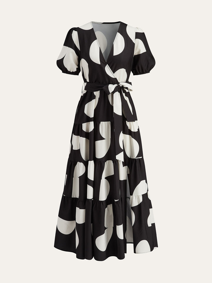 Geblümtes Kleid mit Gürtel