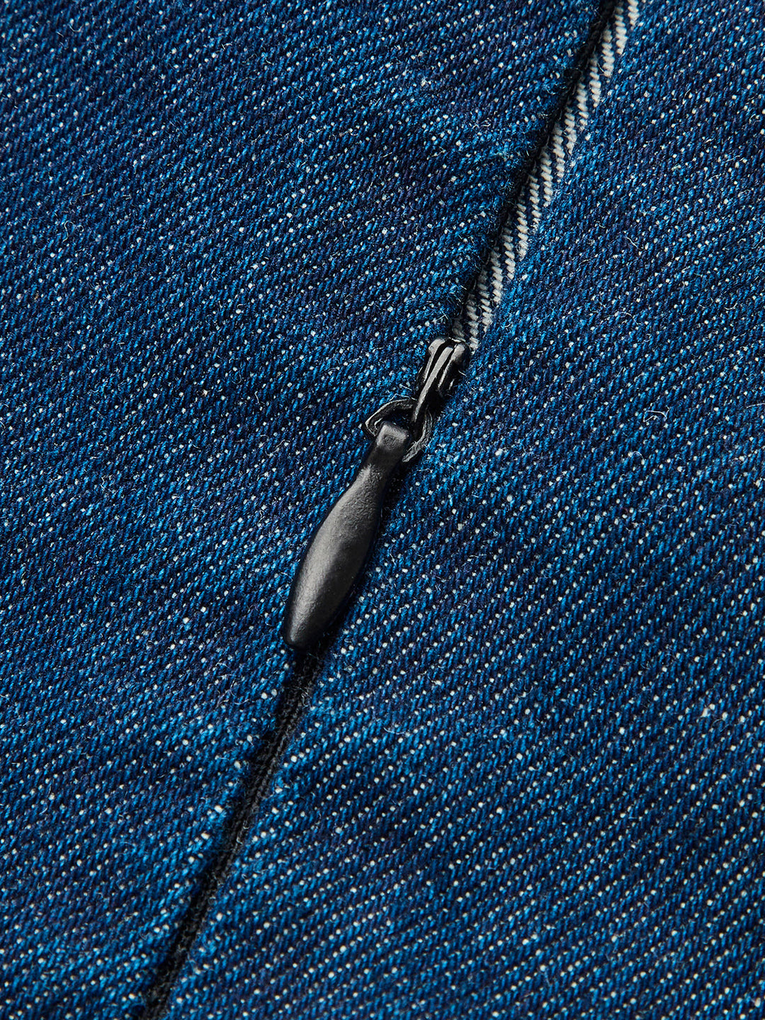 Gekreuzte Denim-Latzhose