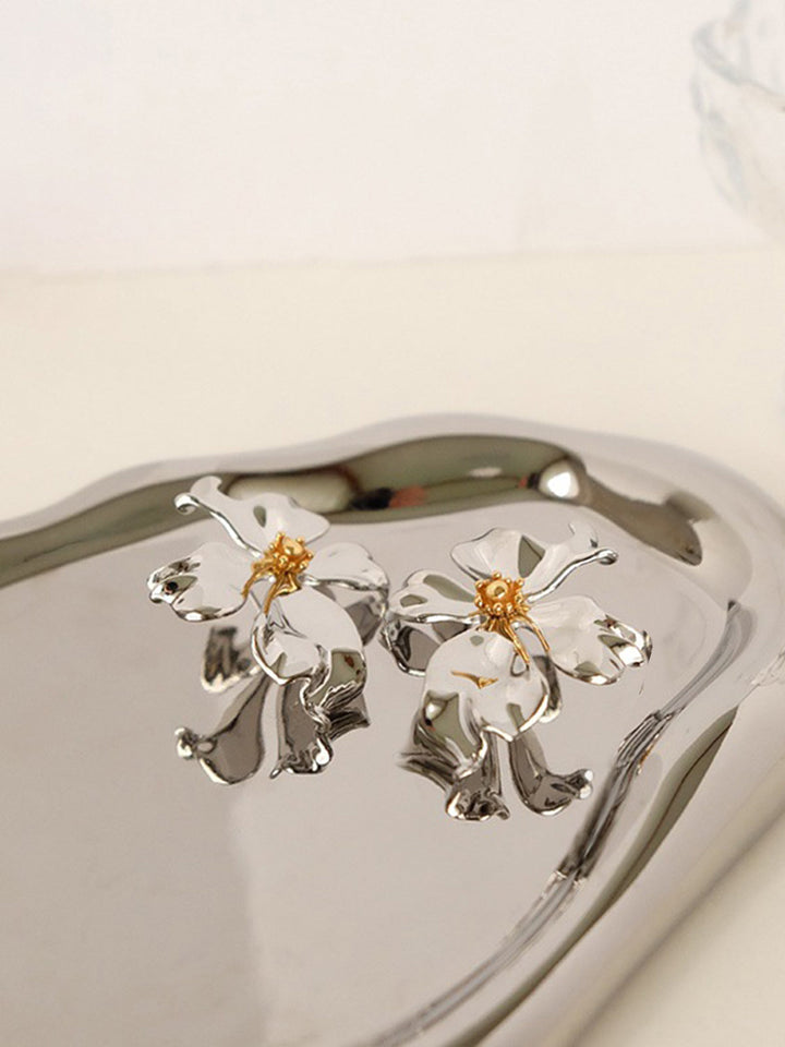 Metall-Blumen-Ohrringe