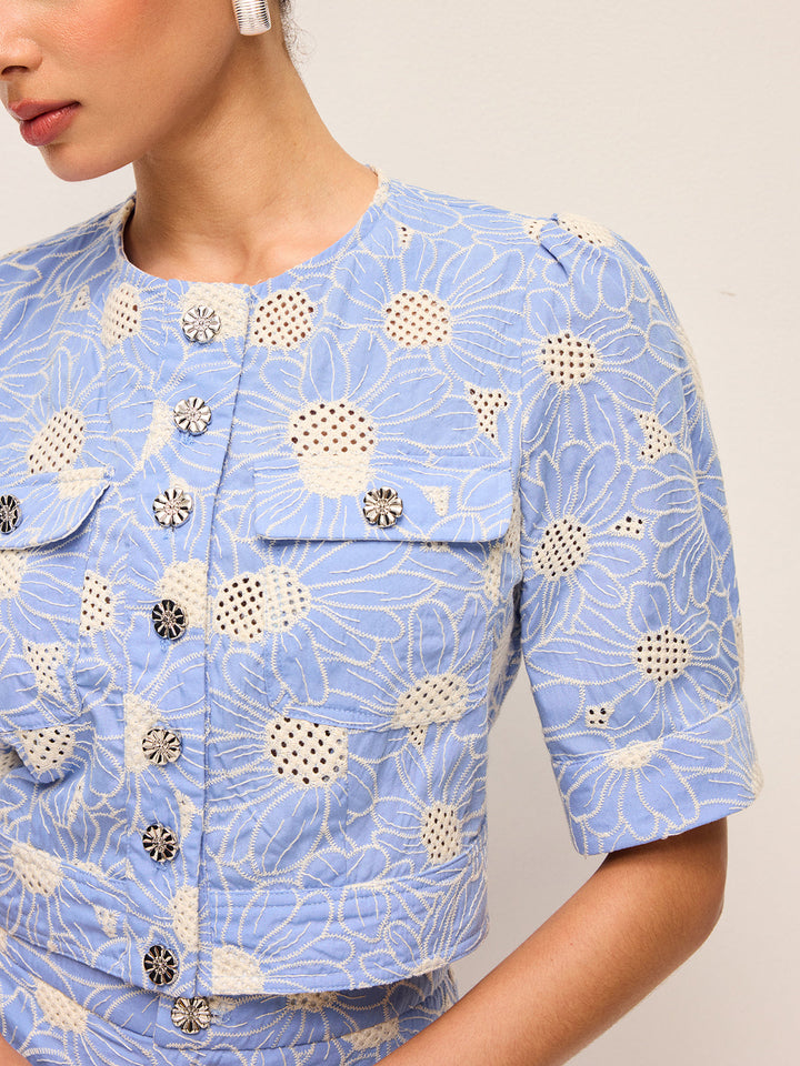 Floral Bestickte Knopfleisten-Cropped-Top
