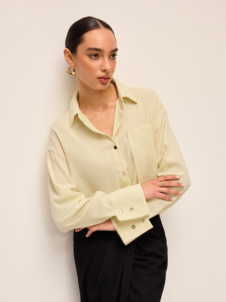 Hemdbluse mit langen Ärmeln und halber Transparenz