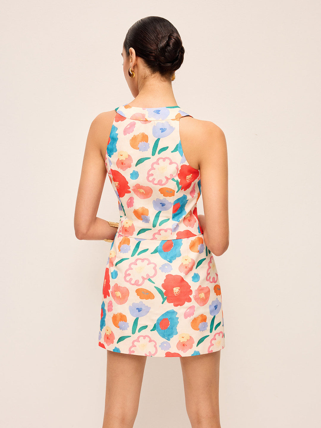 Blumenkleid mit Knöpfen