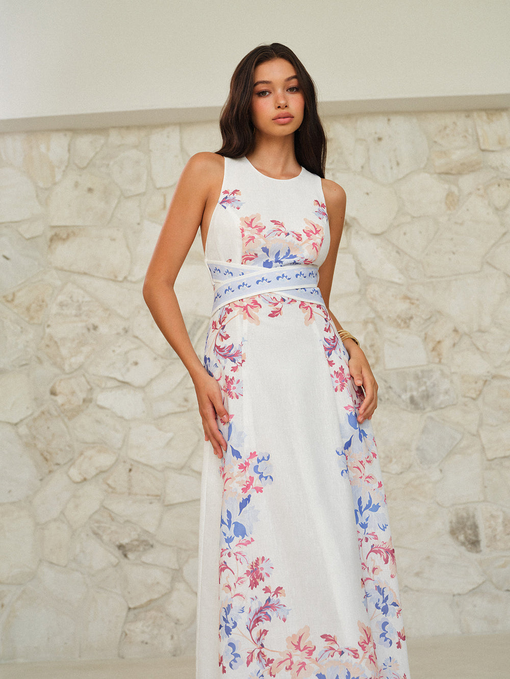Ärmelloses Maxikleid mit Blumenprint