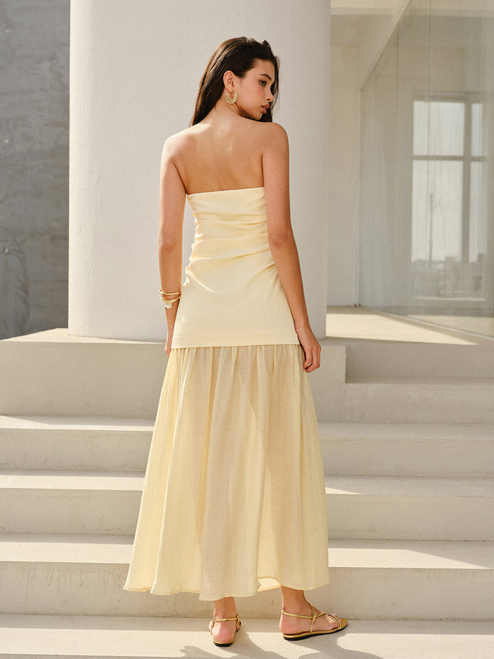 Trägerloses gerafftes Maxikleid