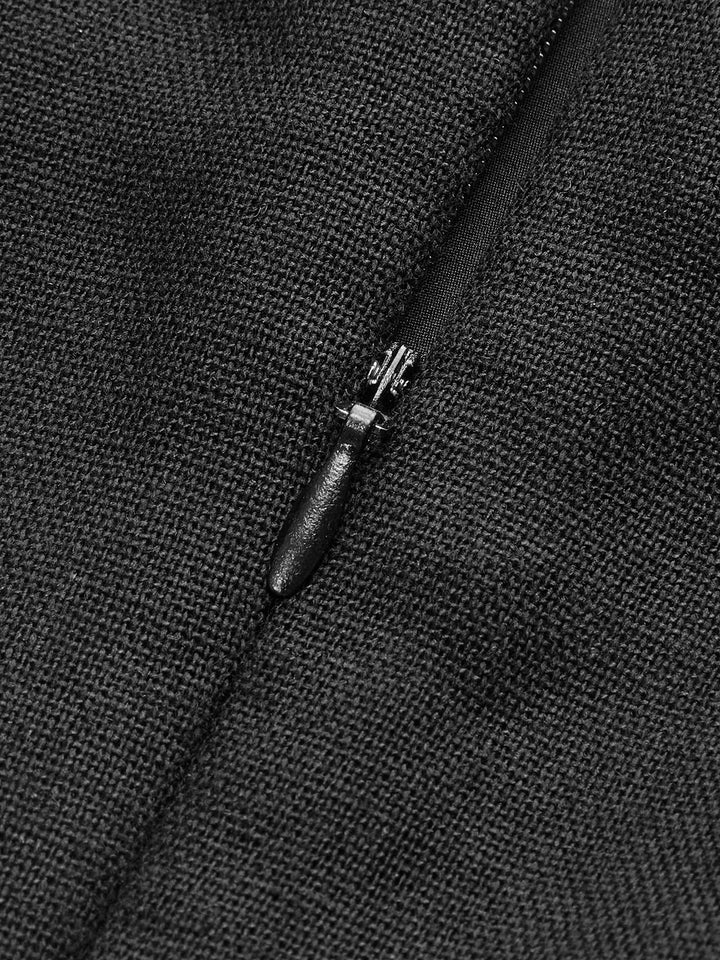 Farblich abgesetztes Neckholder-Kleid aus Leinenmischung