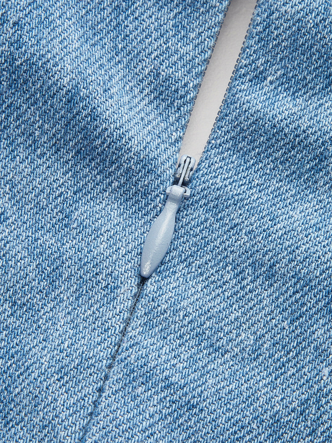 Halter-Neck-Schnallen-Denim-Kleid