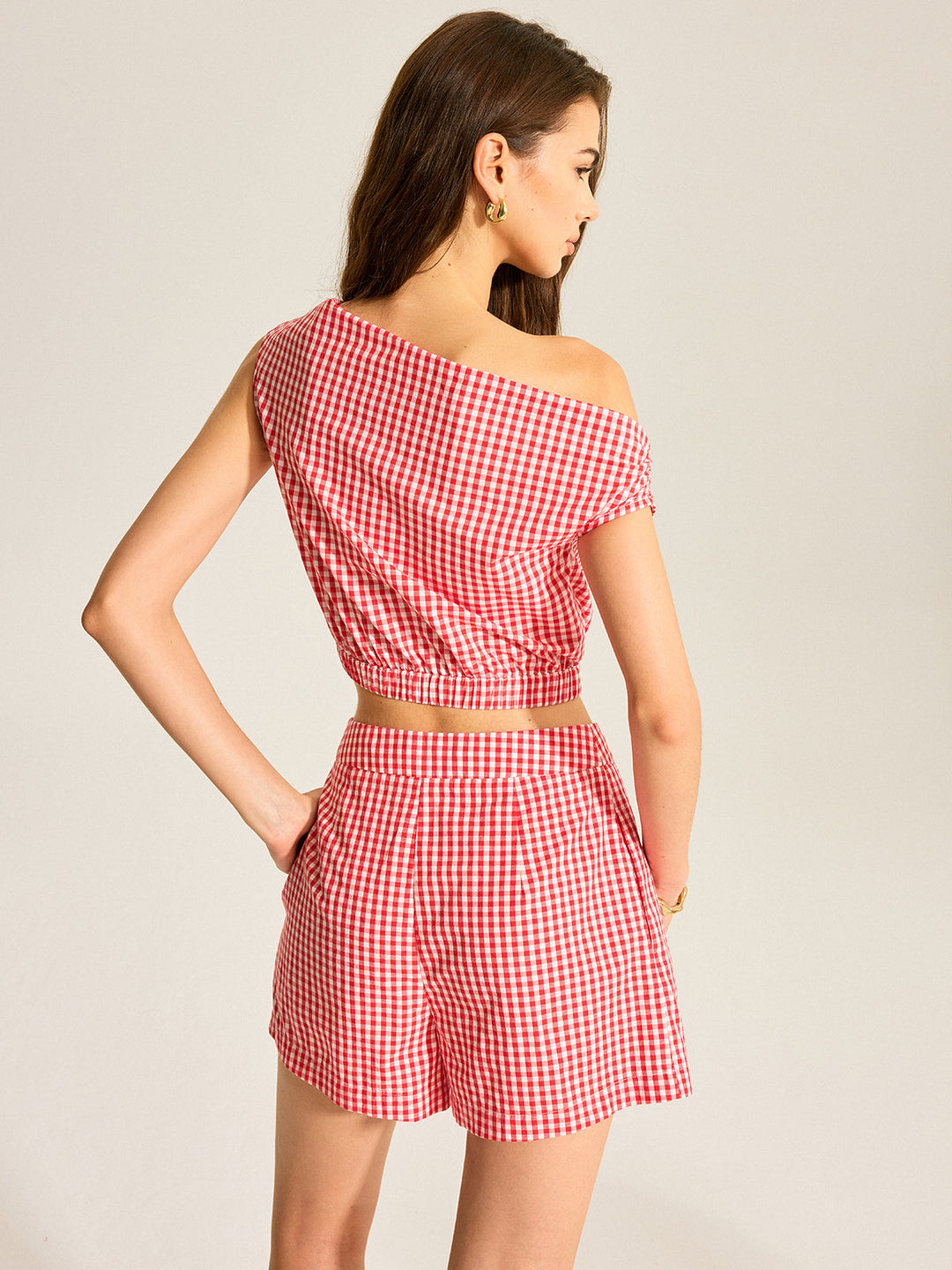 One-Shoulder Top Und Gestreifte Shorts Shorts Set