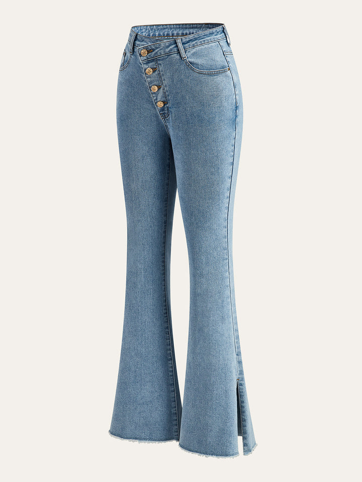 Ausgestellte Jeans mit hoher Taille und Knopfleiste