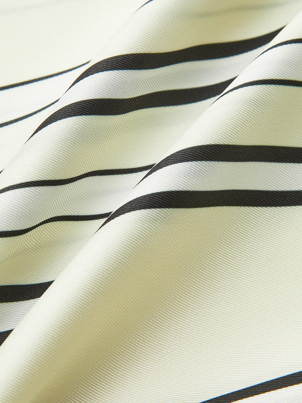 Gestreifte Hose mit mittelhohem Bund